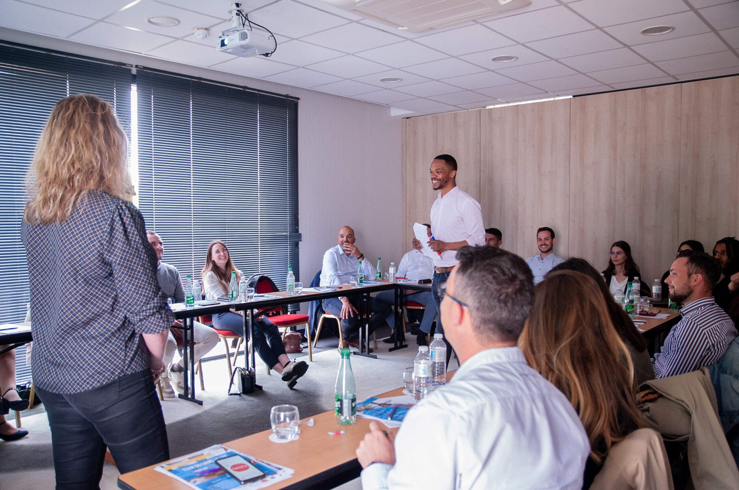 Atelier apprendre à pitcher lors du team building avec Nexity foncier conseil